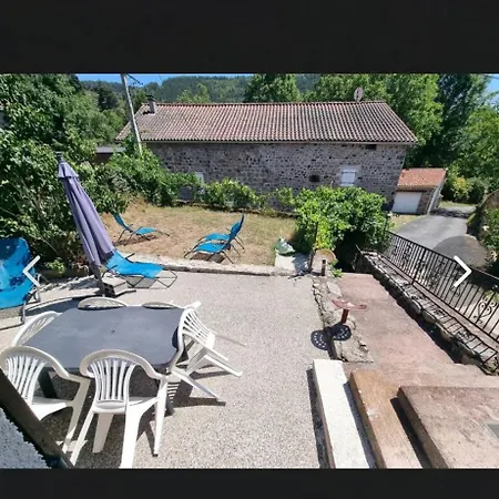 Sur La Vallée De L'allier Hébergement de vacances Saint-Haon